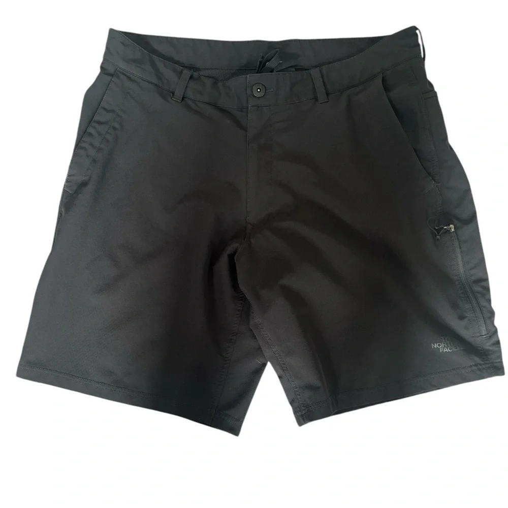 The North Face Men’s Black Shorts Size 36